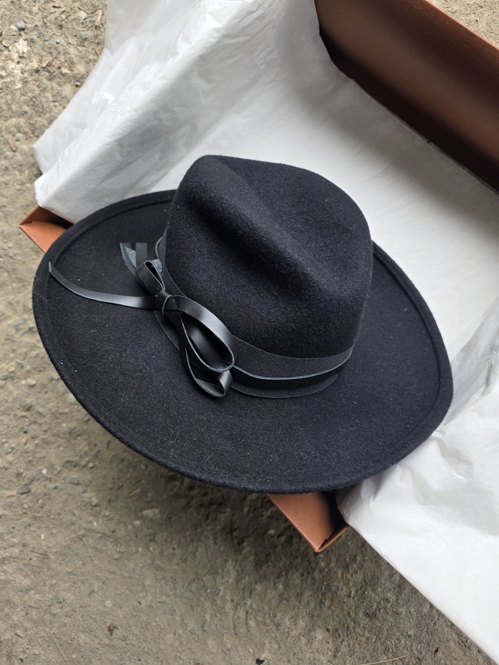 Saks Fifth Avenue Black Wide-Brim Wool Hat with Ribbon Detail